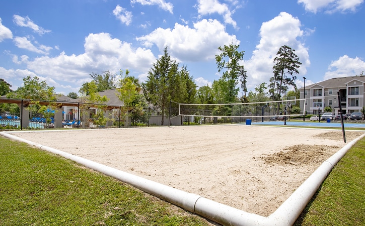 sand volleyball court the forum at sam houston luxury off campus apartments near sam houston state university shsy huntsville texas tx